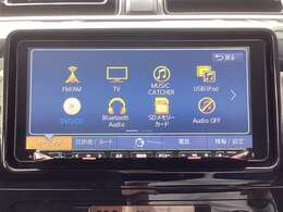 ディーラーオプションのクラリオン製7.7型メモリーナビ！CDやDVD等ドライブをより楽しいものにしてくれる機能はつまっています！