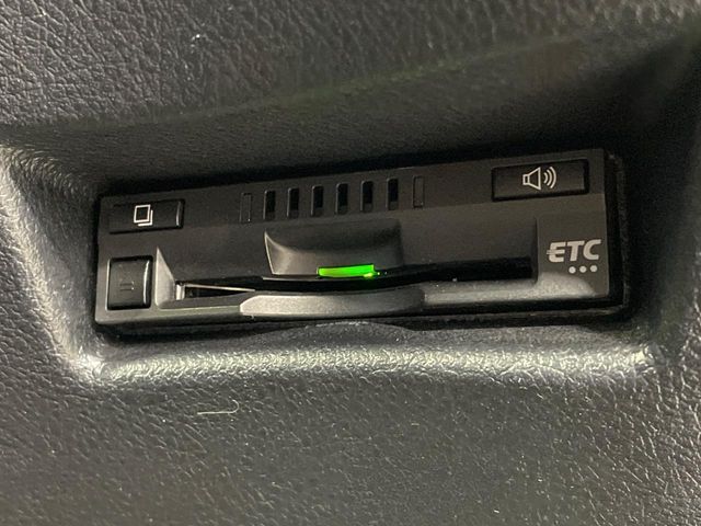 【ETC】高速道路の料金所をストレスなく通過！話題のスポットやサービスエリアに多い「スマートIC」利用時は必須のアイテムです。当店でセットアップを実施、ご納車当日からすぐにご利用いただけます！