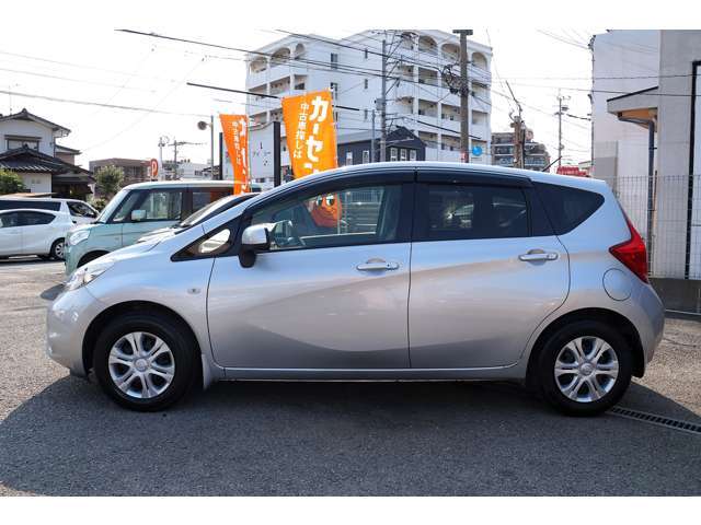 ボディの磨きはもちろん、室内のクリーニングやヘッドライトレンズ磨き等も輸入車販売40年以上のノウハウで高いクオリティの仕上げを行っております。ボディガラスコーティング等の施工もご相談ください！