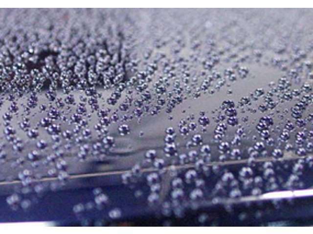 Bプラン画像：ボディーコーティングプラン★ガラス系被膜に高レベルの撥水性能を付与させるこせることで、しっかり雨を弾くとともに、酸性雨や水アカからしっかりボディを守ります。