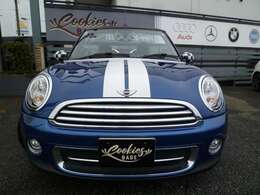 充実装備の上質車！カロッツェリアナビTV・バックカメラ・ETC・電動オープン・リアパーキングセンサー・プッシュスタート・オートエアコンを装備しています！