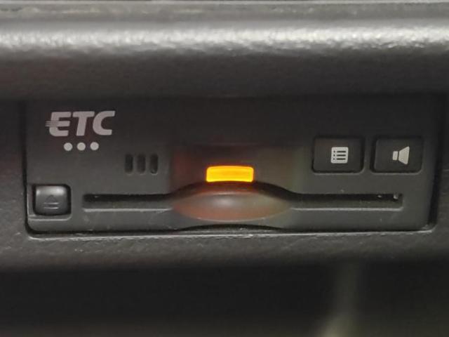 お車に合わせて無料保証以外にも、保証範囲、期間、距離を拡充させた有料保証もご用意しております！中古車の購入が初めてで不安・・・というお客様もご安心ください！