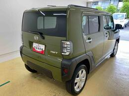 当店では車両本体価格以外に、諸費用を含めた支払総額も表示しておりますので、お客様の予算にピッタリのおクルマお選びができます。コーティングやJAFをセットにしたオトクな購入パックも好評です。