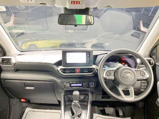 全車クリーニング済！綺麗な状態で展示されています！展示する際には専任のプロが仕上げをしています！購入時に気になる箇所がありましたら、遠慮なく申し付けください！