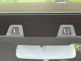 【スズキ　セーフティサポート】走行中に前方の車両等を認識し、衝突しそうな時は警報とブレーキで衝突回避と被害軽減をアシスト。より安全にドライブをお楽しみいただけます。