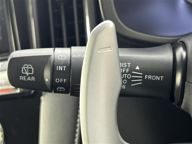 【運転席操作部】快適なドライブを楽しむための機能が装備されています！運転席から触れるので、使いやすいです！除菌プランいれていただくと、さらに清潔で安心していただけます！