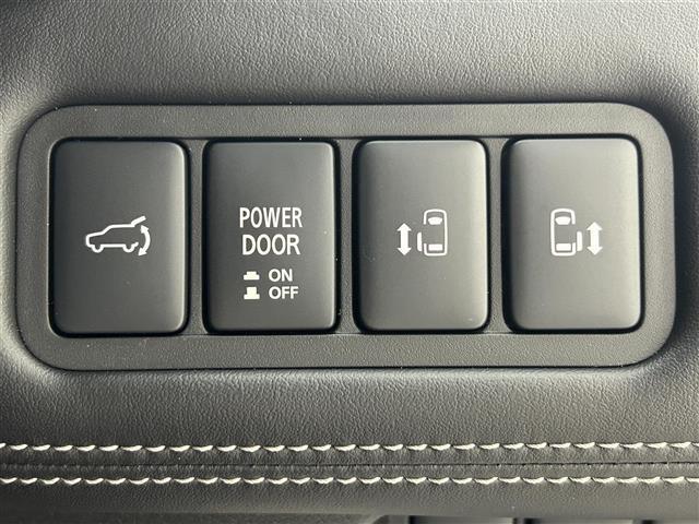 【運転席操作部】快適なドライブを楽しむための機能が装備されています！運転席から触れるので、使いやすいです！除菌プランいれていただくと、さらに清潔で安心していただけます！