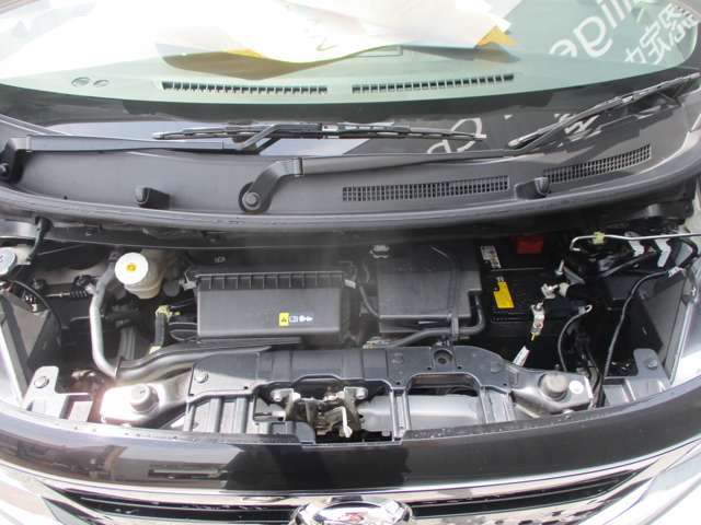 660CCのガソリンエンジンです。当店はこの他のお車も多数展示しております。お探しのお車がございましたらお気軽にご連絡下さい！　Tel　097-543-1137大分日産自動車プレジールu