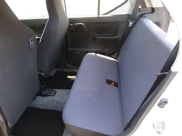 総在庫数70台以上を展示しております♪欲しい車がきっと見つかる！！まずは一度ご来店下さい♪また、愛車の買い取りも行っております！車を買うのも売るのもKEIZUへ♪
