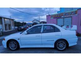 ☆現車確認をオススメいたします。商品は中古車ですので。年数相応の小傷等があります。仕様についての記載漏れがある場合がございますので、電話にて車両のご確認をお願いいたします