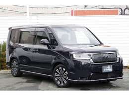 e：HEVSPADAPREMIUMLINE！2.0Le-CVTFF7人乗り。