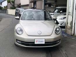 ルーンロックシルバーはザビートルではデザイングレード限定色となってましてとても希少色となっております