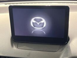【メーカー純正ナビ】インテリアに溶け込むスタイリッシュな「専用設計」メーカーナビを装備♪視認性や操作性など基本性能にも優れ、より上質なカーライフをお楽しみいただけます。