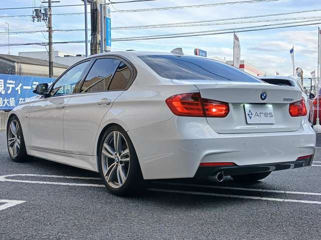 厳選されたBMW中古車が60台ほど展示されております。営業時間は10：00から18：00で年中無休（GW・お盆・年末年始を除く）で営業しております。