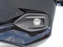 フォグランプ装備です。暗い道や見通しの悪い箇所でも安全の為にお使い頂けます。