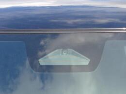 デュアルセンサーブレーキサポート装備、安全運転をサポートします。