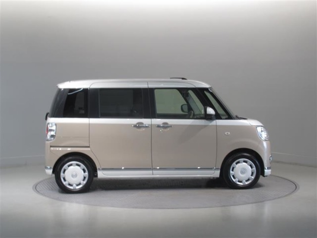 法定12ヶ月点検基準に準じた「納車前整備」を行います　更に全車「一年間走行距離無制限のロングラン保証」です