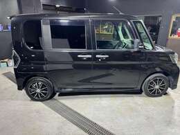 不在な事も多々有りますのでご来店は事前にご連絡頂けますとスムーズにご案内できます。