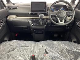 【インパネ全体】全方位で視界が広く、高い目線で運転もしやすいです！