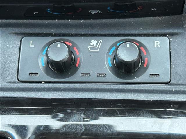 【運転席操作部】快適なドライブを楽しむための機能が装備されています！運転席から触れるので、使いやすいです！除菌プランいれていただくと、さらに清潔で安心していただけます！