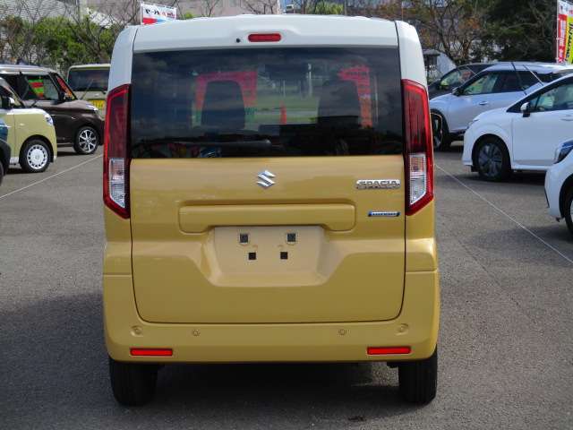 外装は人気のミモザイエローパールメタリックのツートンカラーです♪