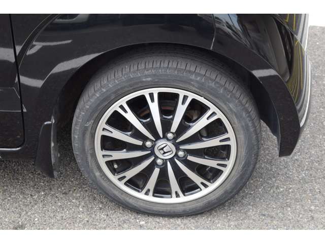陸運局指定整備工場完備で検査員3名常駐しておりますので、ご納車前には自社での整備と不具合発生時も即座に対応致します。詳しくはホームページをご覧ください！https://simonaka.com/