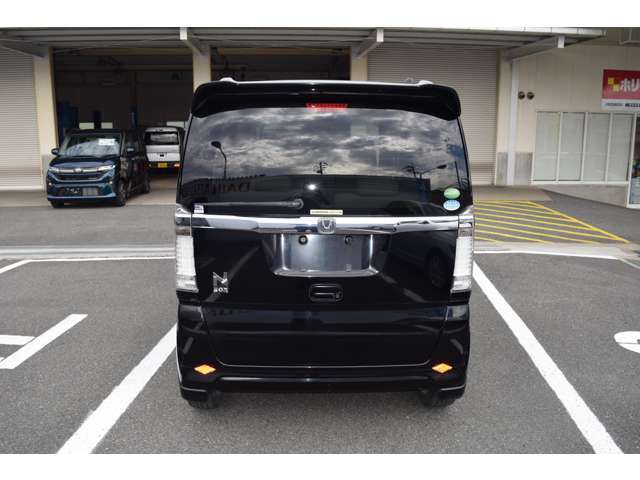 ご納車時はお引き取りをお願いしておりますが、JR熊取駅前お越し頂ければ車でお迎えに上がりますので、JR熊取駅東口りそな銀行前でお待ち頂ければお迎えに上がりますので、到着時刻をお教え下さいませ。