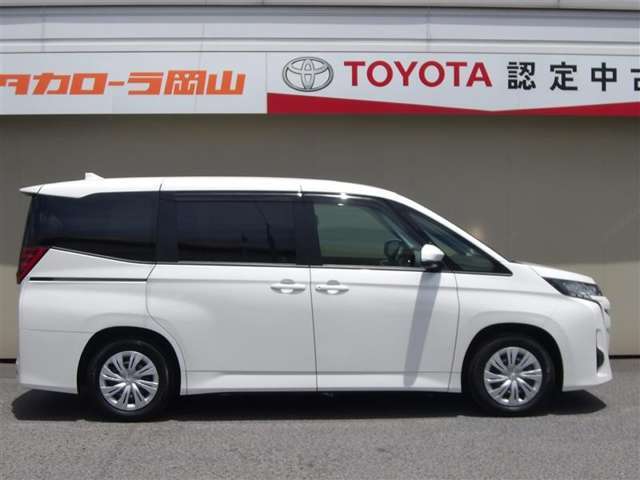 両側パワースライドドア付きだから、狭い駐車スペースなどでの 乗り降りラクラク！小さなお子さまのいるご家庭には嬉しい装備。