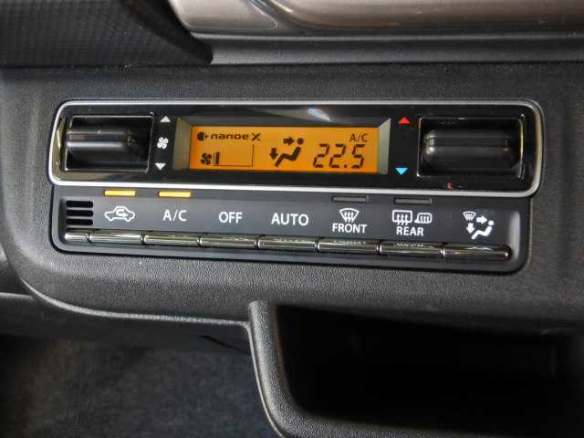 当店は新車、中古車販売を中心に、車検整備☆一般修理☆板金☆塗装☆洗車場も完備。車のテーマパークの様なお店です。