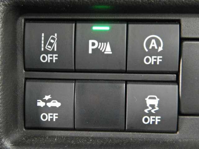 ☆当社の品質管理ではAIS検査資格を持つ8人のスタッフによる300項目以上のチェックを行い、プロの目でお客様の安心のために車輌状態をこと細かに調べあげます！