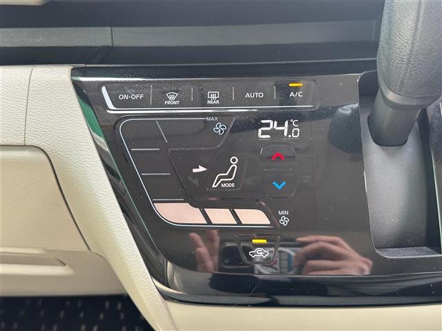 【オートエアコン】車内温度を感知して自動で温度調整をしてくれるのでいつでも快適な車内空間を創り上げます！
