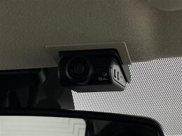 【バックミラー】『バックミラー周辺』の画像になります。写真の内容に関してご不明点、ご質問等がございましたらお気軽にガリバー店舗までお問い合わせください。