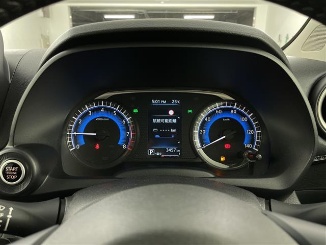 【スピードメーター】『スピードメーター』の画像になります。メーターがシンプルで見やすく運転しやすいですね！