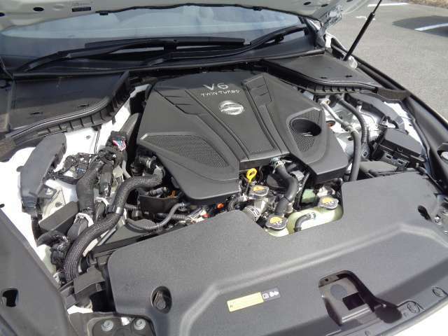 ★3.0L　V6　Twin-Turbo　Engine★新世代「VR型」3　.0L　V6ツインターボを400R専用にチューン。ターボの過給性能を極限まで高め、強力なパフォーマンスを実現！