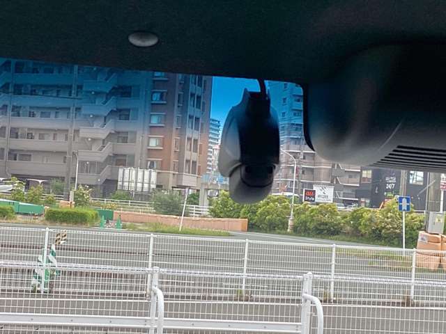 ドライブレコーダー装備♪映像と音声を記録してくれるドライブレコーダーは、事故の際に確かな証拠能力を発揮してくれます。