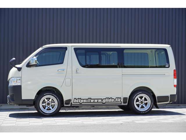 当社のルームクリーニングは、専用の機械を使って、徹底して綺麗にしていきます！！臭い・シミ・汚れ等を徹底して洗浄します！是非一度仕上がりを見て頂ければと思います♪