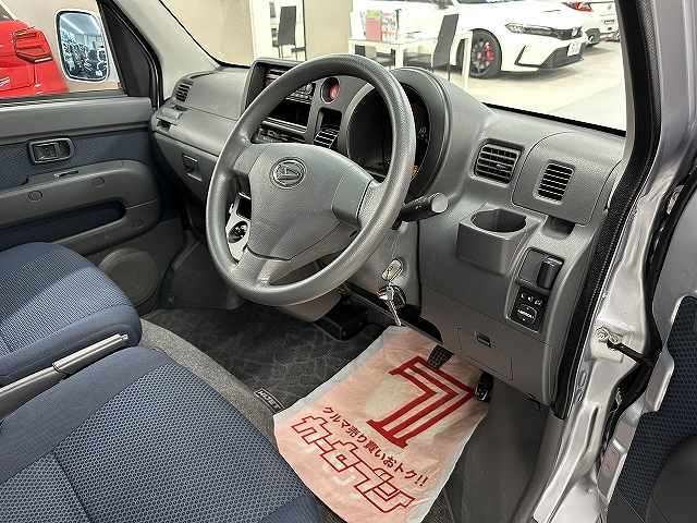 カーセブン安心宣言！＜その2＞不安を一掃！＜全車メーターチェック済み＞走行距離管理協会にて全車照会済み！正常な車両のみ販売☆安心です！詳しくご案内の安心フリーコール！今すぐ0120-027-577へ