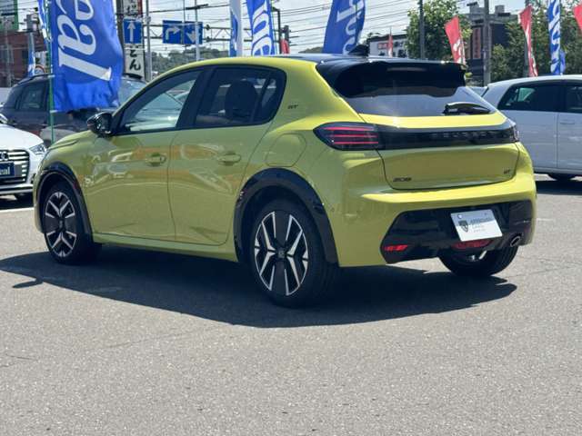 中古車情報はもちろん、新車・サービスの最新情報を掲載！　ホームページは　http：//www.ideal-hp.com