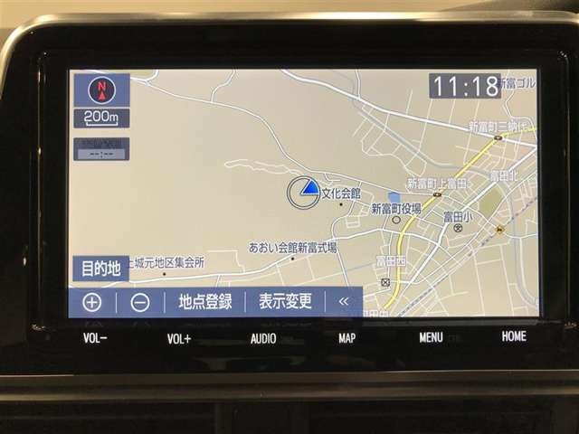 ナビ付きです。目的地を設定すれば、初めての場所でも簡単に行くことが出来ます。