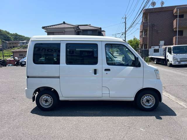 この度は当店の在庫車をご覧いただき誠にありがとうございます！車両状態や装備、その他気になる点がございましたら当店までお気軽にご連絡下さい。