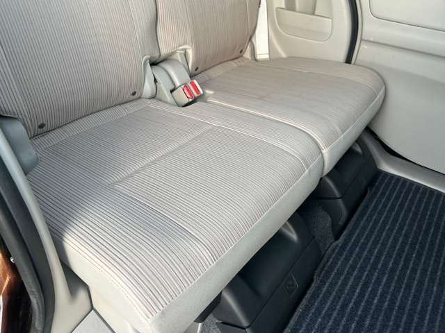 シートも大きな汚れやダメージはございません。納車前に改めてクリーニングも可能となっております。