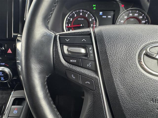 【運転席操作部】快適なドライブを楽しむための機能が装備されています！運転席から触れるので、使いやすいです！除菌プランいれていただくと、さらに清潔で安心していただけます！