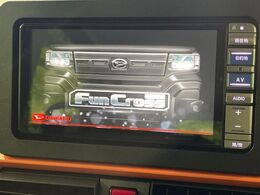 【純正ナビ】人気の純正ナビを装備。オーディオ機能も充実しており、Bluetooth接続すればお持ちのスマホやMP3プレイヤーの音楽を再生可能！毎日の運転がさらに楽しくなります！！