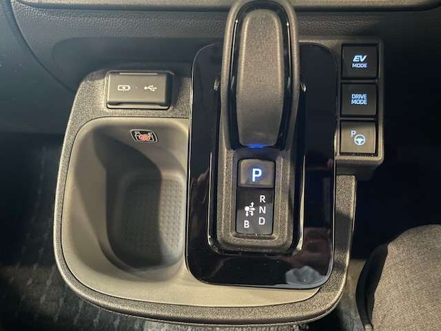 冬も安心な4WD♪