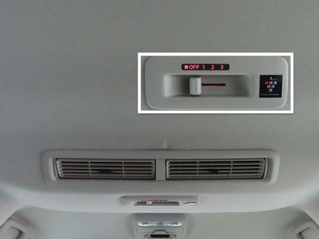 サーキュレーターで室内の空気循環ができ快適なドライブが楽しめます。