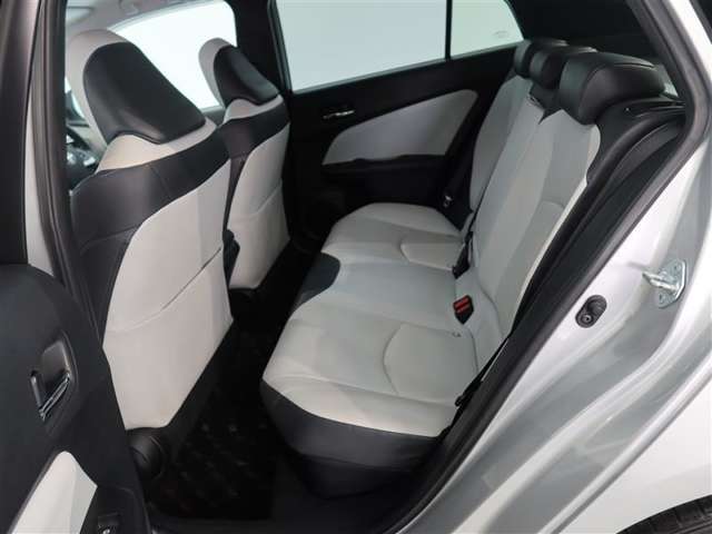 愛車の室内を抗菌・抗ウィルス・防臭コーティングするチタニア（有料）がオススメ！車内を安心・安全・快適に保ちます！詳細は店舗スタッフまでお尋ねください。