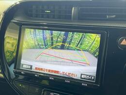 【バックカメラ】駐車時に後方がリアルタイム映像で確認できます。大型商業施設や立体駐車場での駐車時や、夜間のバック時に大活躍！運転スキルに関わらず、今や必須となった装備のひとつです！