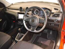 シンプルで使いやすいインパネ周り！