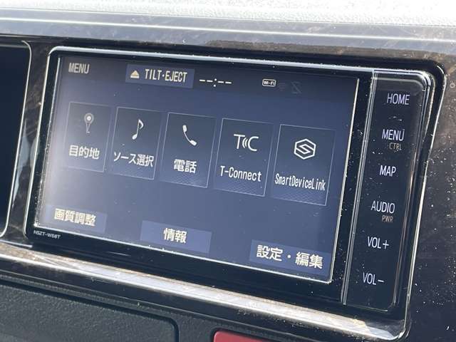 【バックモニター】後ろのカメラの映像がモニターに映し出されるので、後方の見えない死角や、障害物との距離感などもしっかり安全確認することができます！