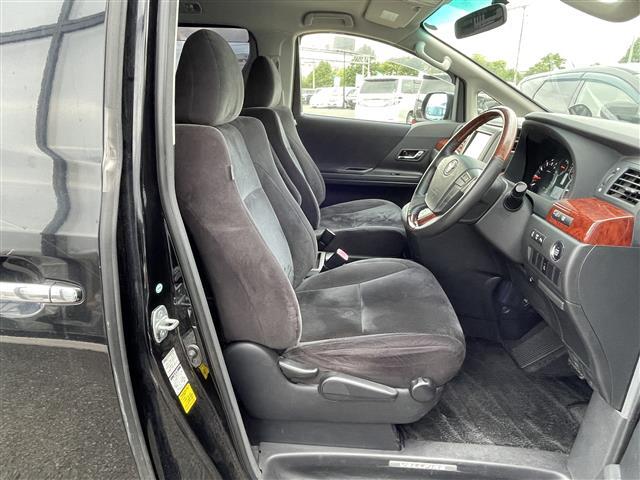座り心地が良いシートなので長時間の運転でも快適にお過ごしいただけます。新品のフロアマットのご注文も可能です。掲載箇所以外にご希望の写真がございましたらお気軽にお問い合わせ下さい。